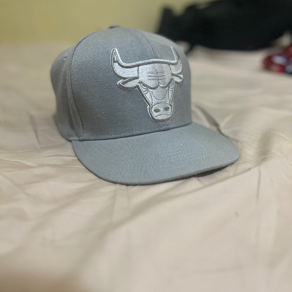 New Era Chicago Bulls 9FIFTY Cool Grey 1X Snapback Hat-Grey
